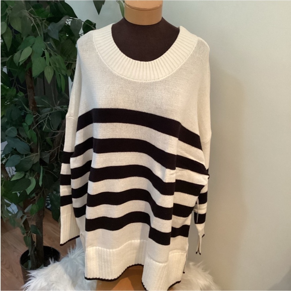 Sonoma Black and Cream Striped Crew Neck Sweater
